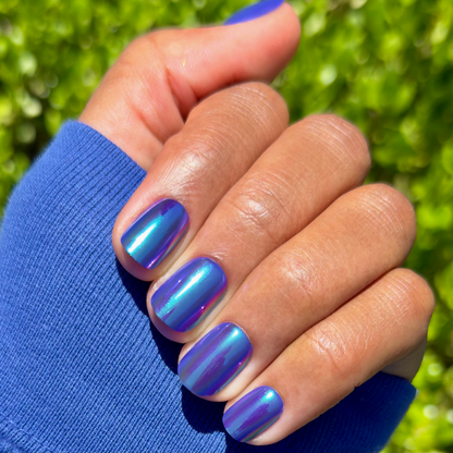 Electric Blue Iridescent Chrome - Press-On | Extra Short | Squoval