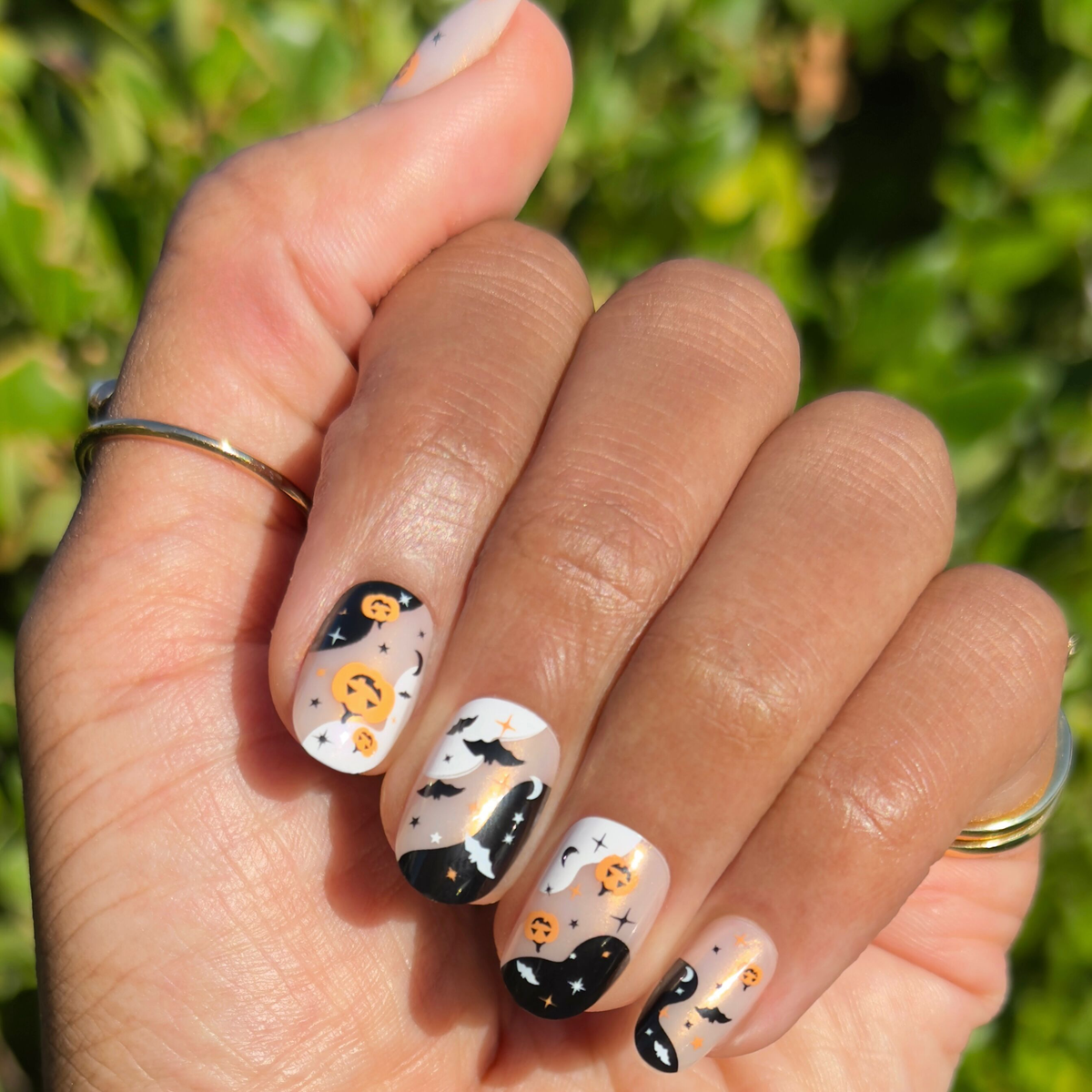 Halloween Forever - Press-On | Short | Round