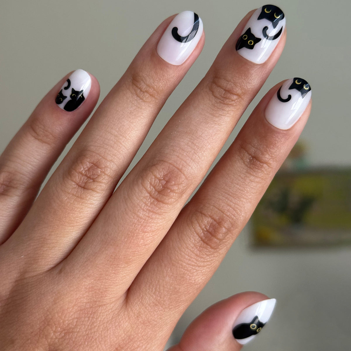 It’s Purrfection - Press-On | Extra Short | Round