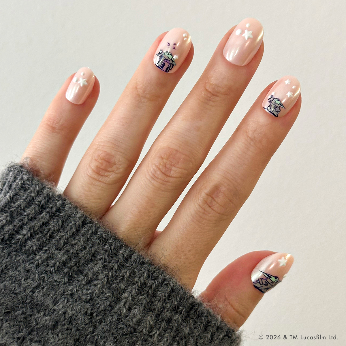 Nom Nom Orange Chrome - Press-Ons | Extra Short | Round