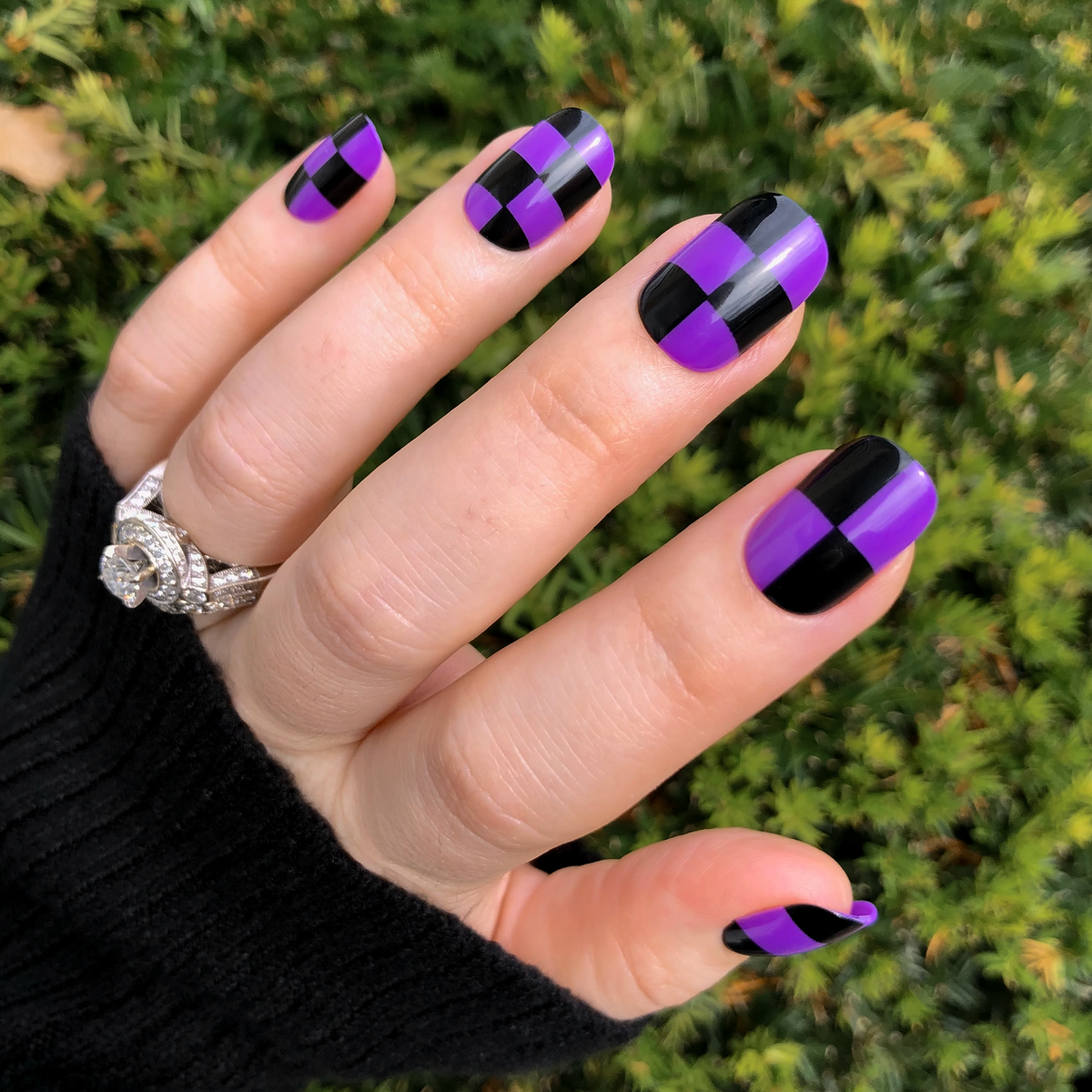 Purple Checker Party | Short | Squoval - Tab Press-On