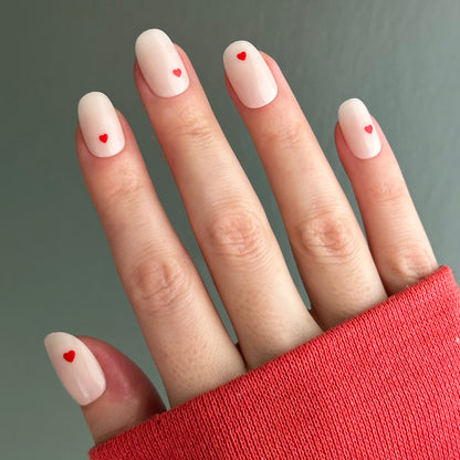 Red Hearts | Short | Round - Tab Press-On