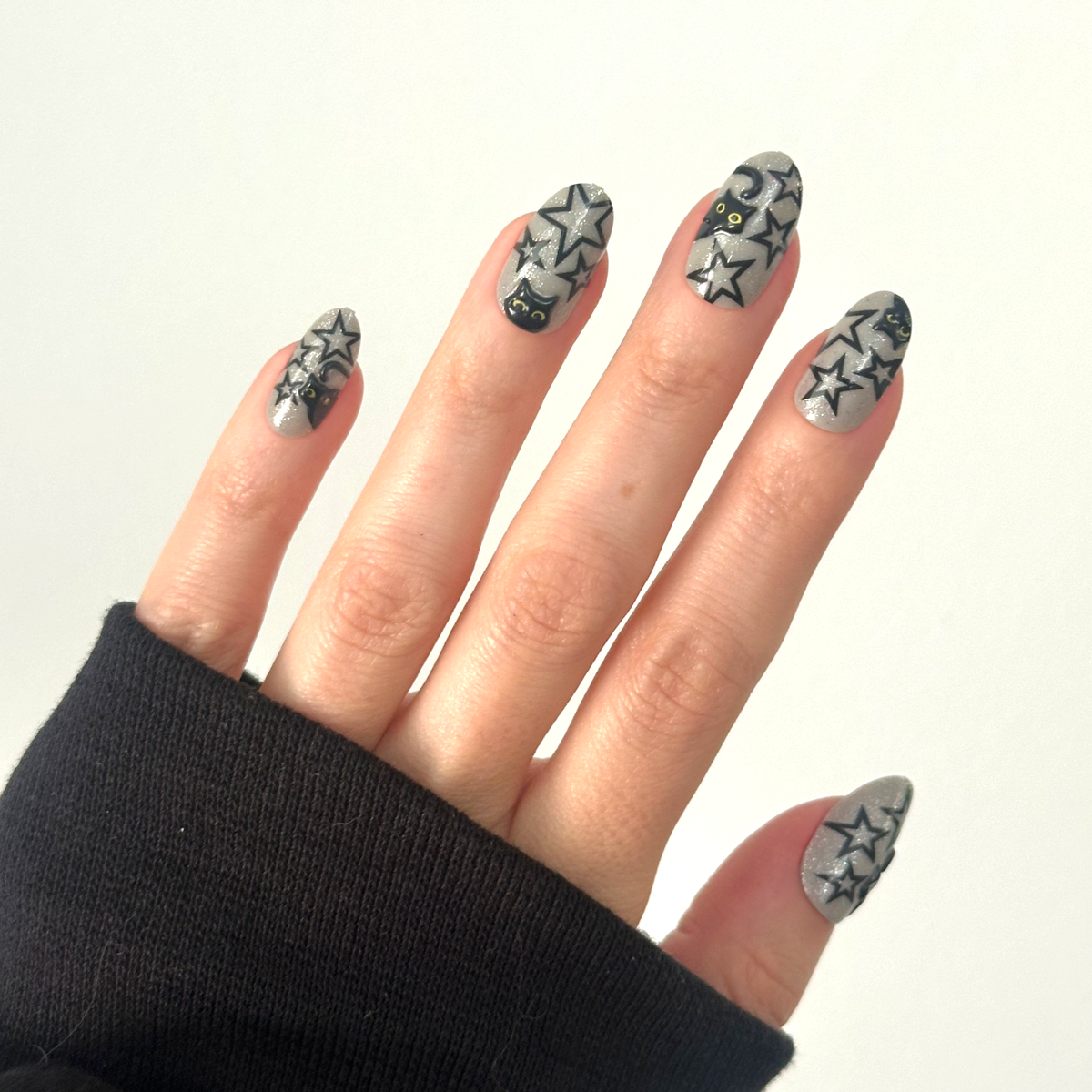 Starry Cats - Press-On | Medium | Oval