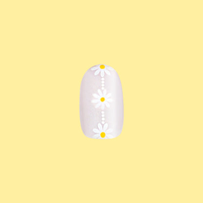 Daisy Chain - Press-On | Short | Round